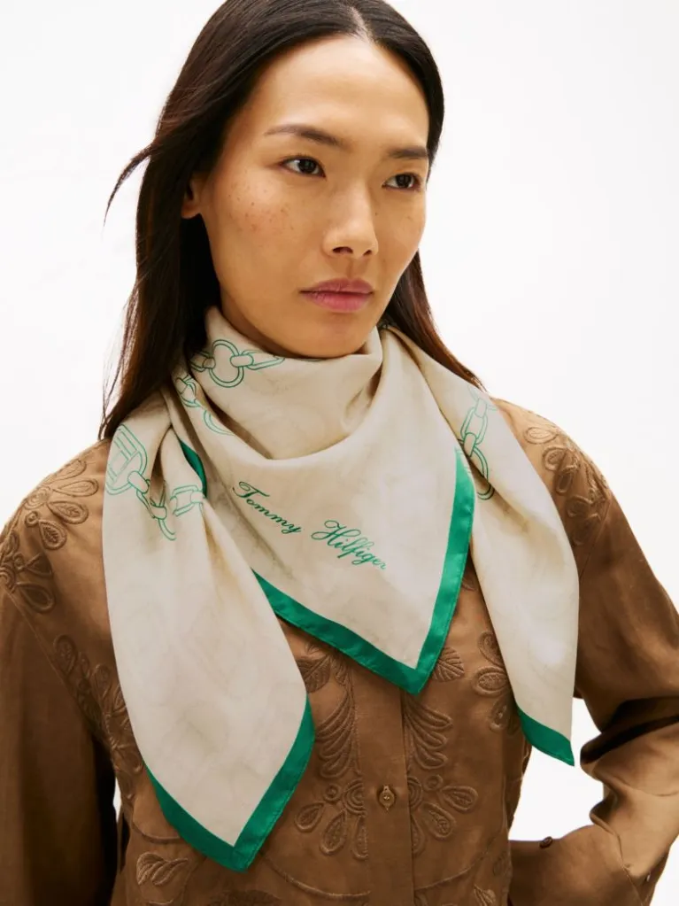 Γυναικείο Φουλάρι Μπεζ Tommy Hilfiger AW0AW18277-0F5