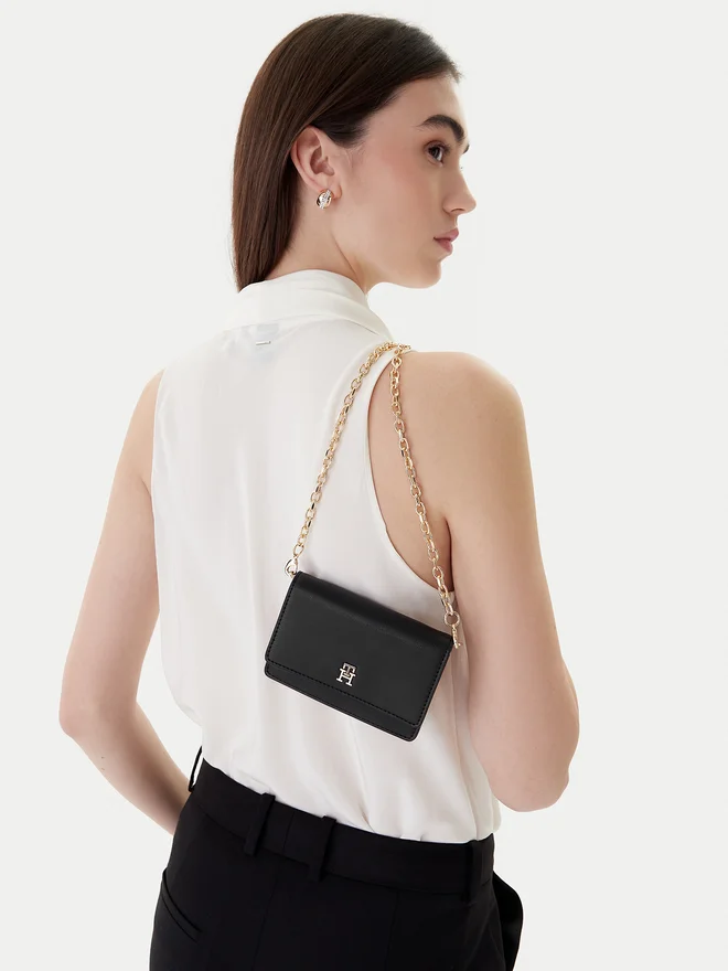 Γυναικείο Πορτοφόλι Μαύρο Tommy Hilfiger AW0AW18248-BDS