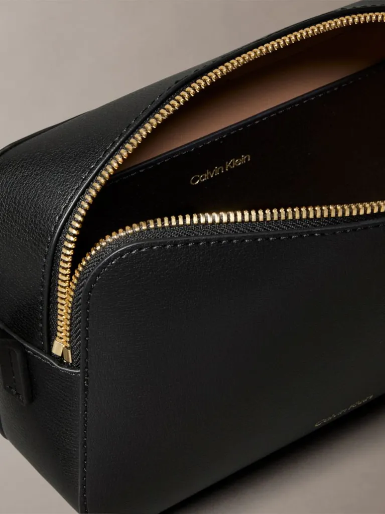 Γυναικεία Τσάντα Χιαστί Μαύρη Calvin Klein LV04F3276G-332