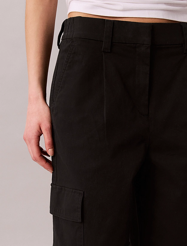 Γυναικείο Cargo Παντελόνι Μαύρο Calvin Klein LV047F623G-UB1