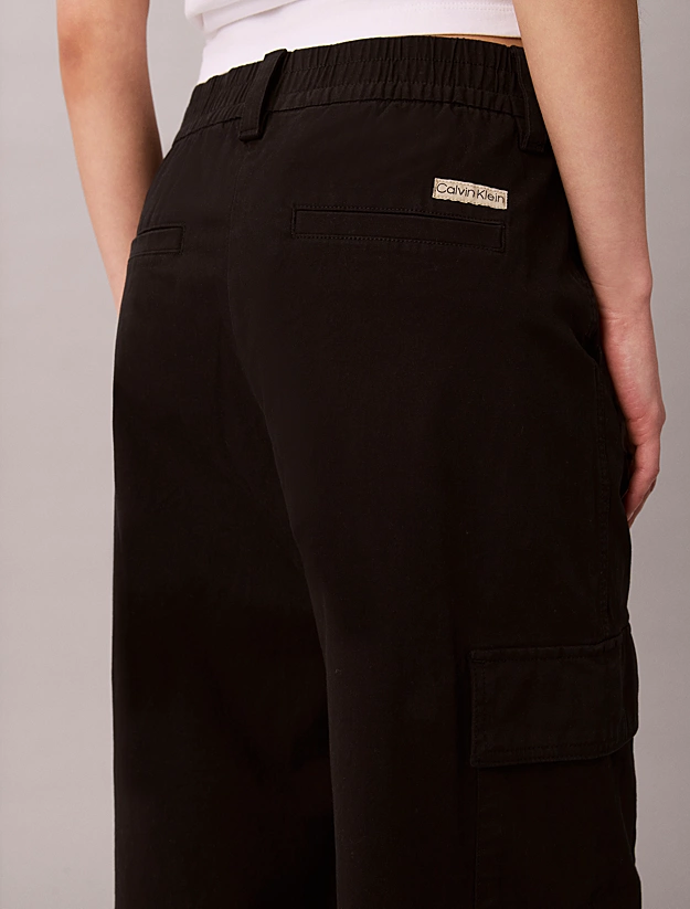Γυναικείο Cargo Παντελόνι Μαύρο Calvin Klein LV047F623G-UB1