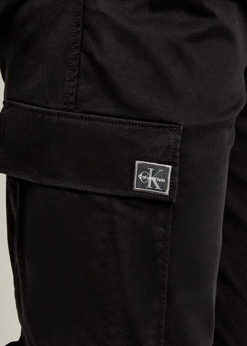 Ανδρικό Skinny Cargo Παντελόνι Μαύρο Calvin Klein LV04RD608G-UB1