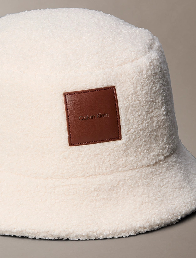 Γυναικείο Sherpa Bucket Καπέλο Εκρού Calvin Klein LV04F5097G-QYJ