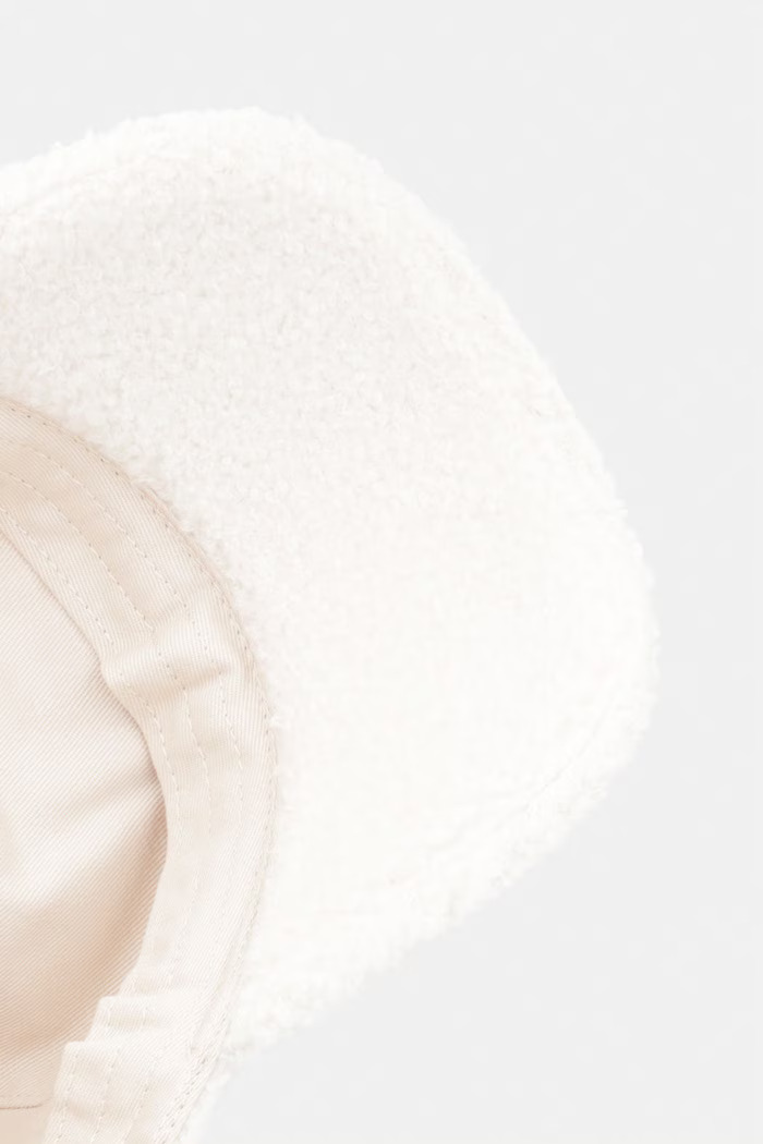 Γυναικείο Sherpa Καπέλο Εκρού Calvin Klein LV04F5096G-QYJ