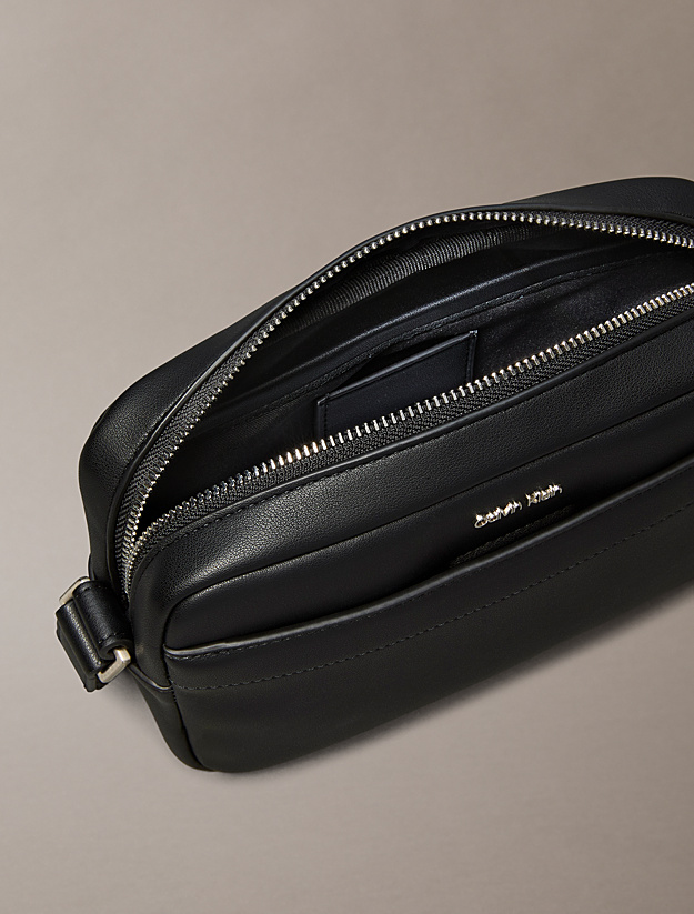 Ανδρικό Δερμάτινο Τσαντάκι Χειρός Μαύρο Calvin Klein LV04D1277G-UB1