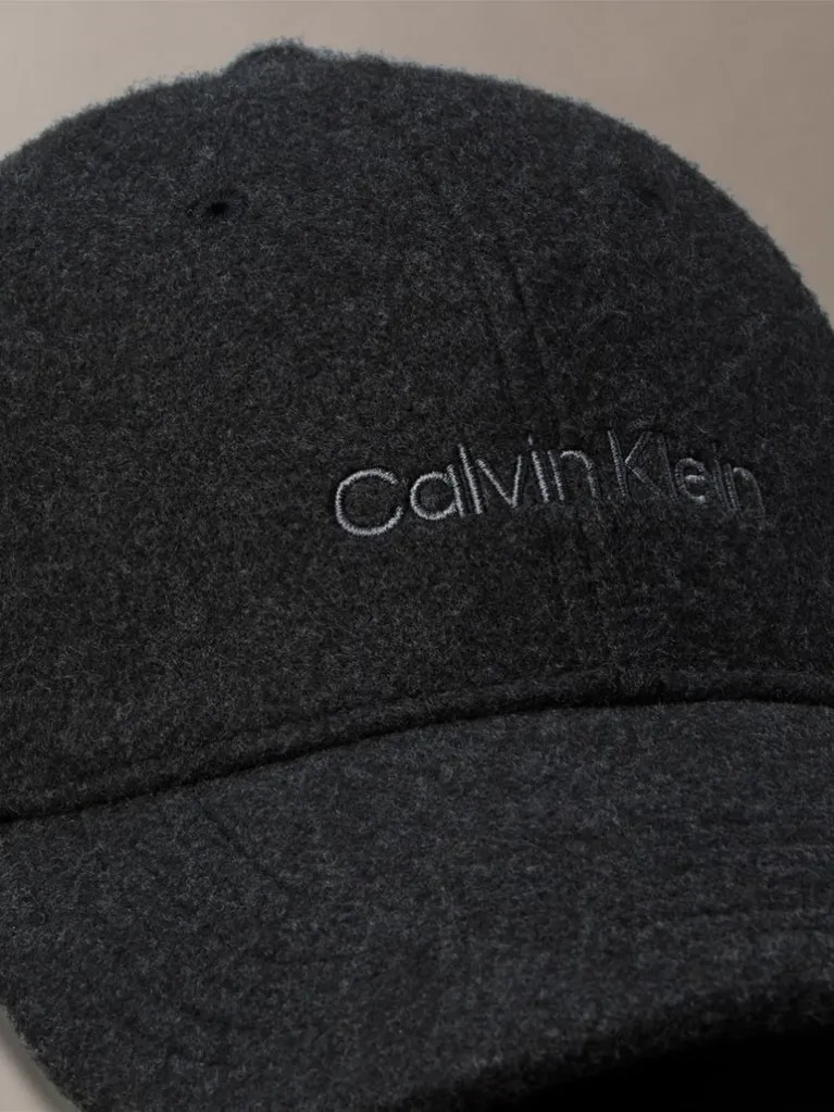 Γυναικείο Καπέλο Μαύρο Calvin Klein LV04D5131G-UB1