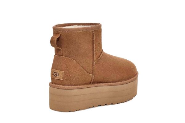 Γυναικεία Classic Mini Platform Μποτάκια Καφέ UGG 1134991-CHE