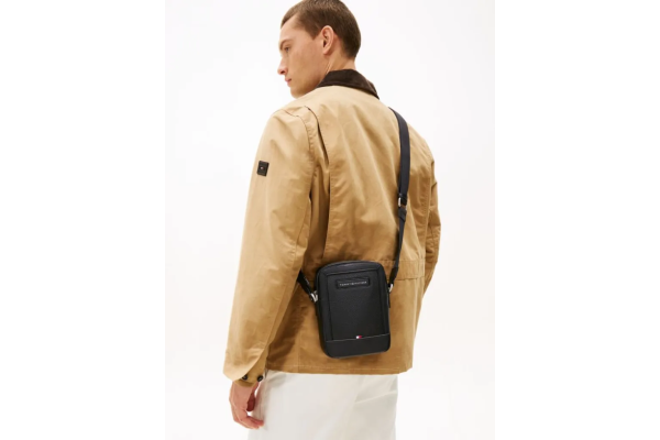 Ανδρική Τσάντα Χιαστί Μαύρη Tommy Hilfiger AM0AM14011-BDS