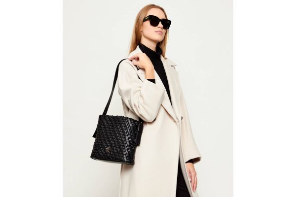 Γυναικεία Τσάντα Μαύρη Tommy Hilfiger AW0AW18160-BDS