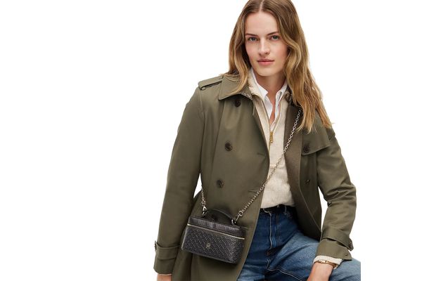 Γυναικεία Τσάντα Νεσεσέρ Χιαστί Μαύρη Tommy Hilfiger AW0AW19021-BDS